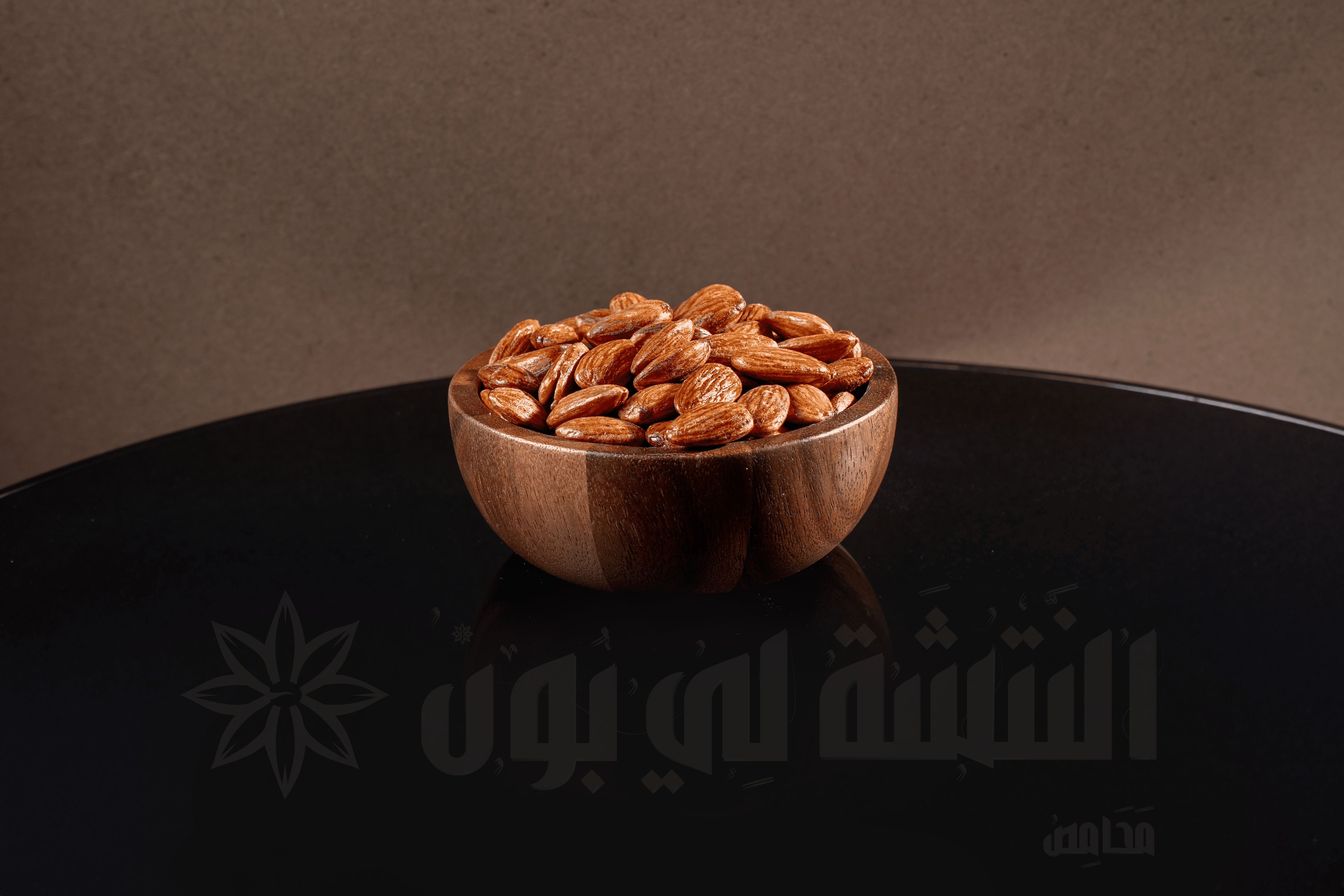 Almond Red Raw